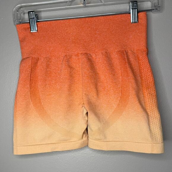 Orange Ombré Biker Shorts Butt Scrunch Spandex Shorts Sz Medium - Picture 1 of 5